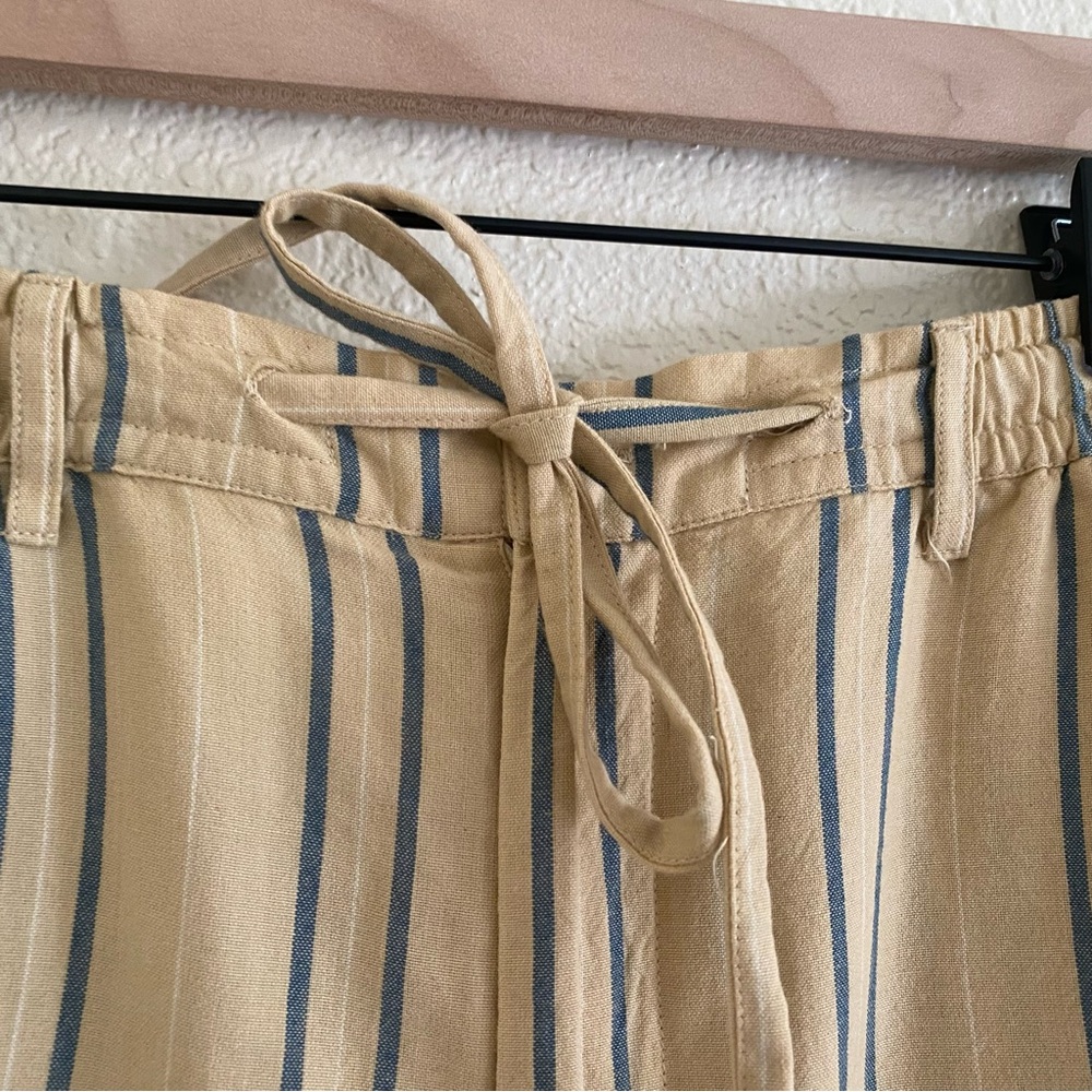BSBEE Striped Cropped Lightweight Pants - Picture 5 of 9